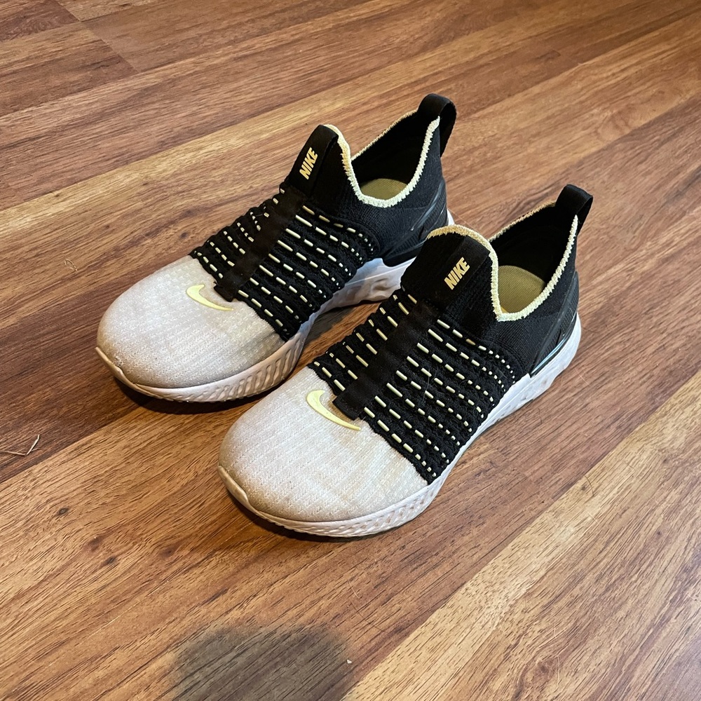 Womens React Phantom Flyknit 2